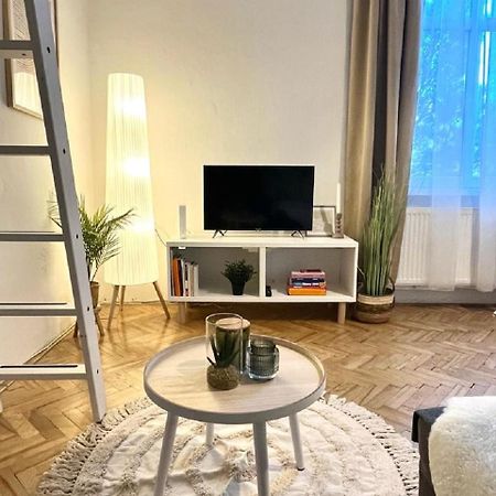 Apartment Cecil - Old Town Bratysława Zewnętrze zdjęcie