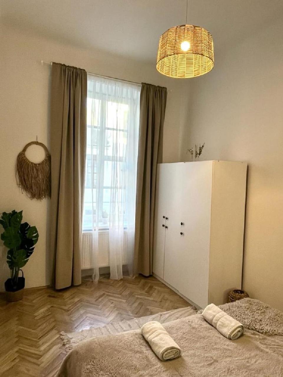Apartment Cecil - Old Town Bratysława Zewnętrze zdjęcie