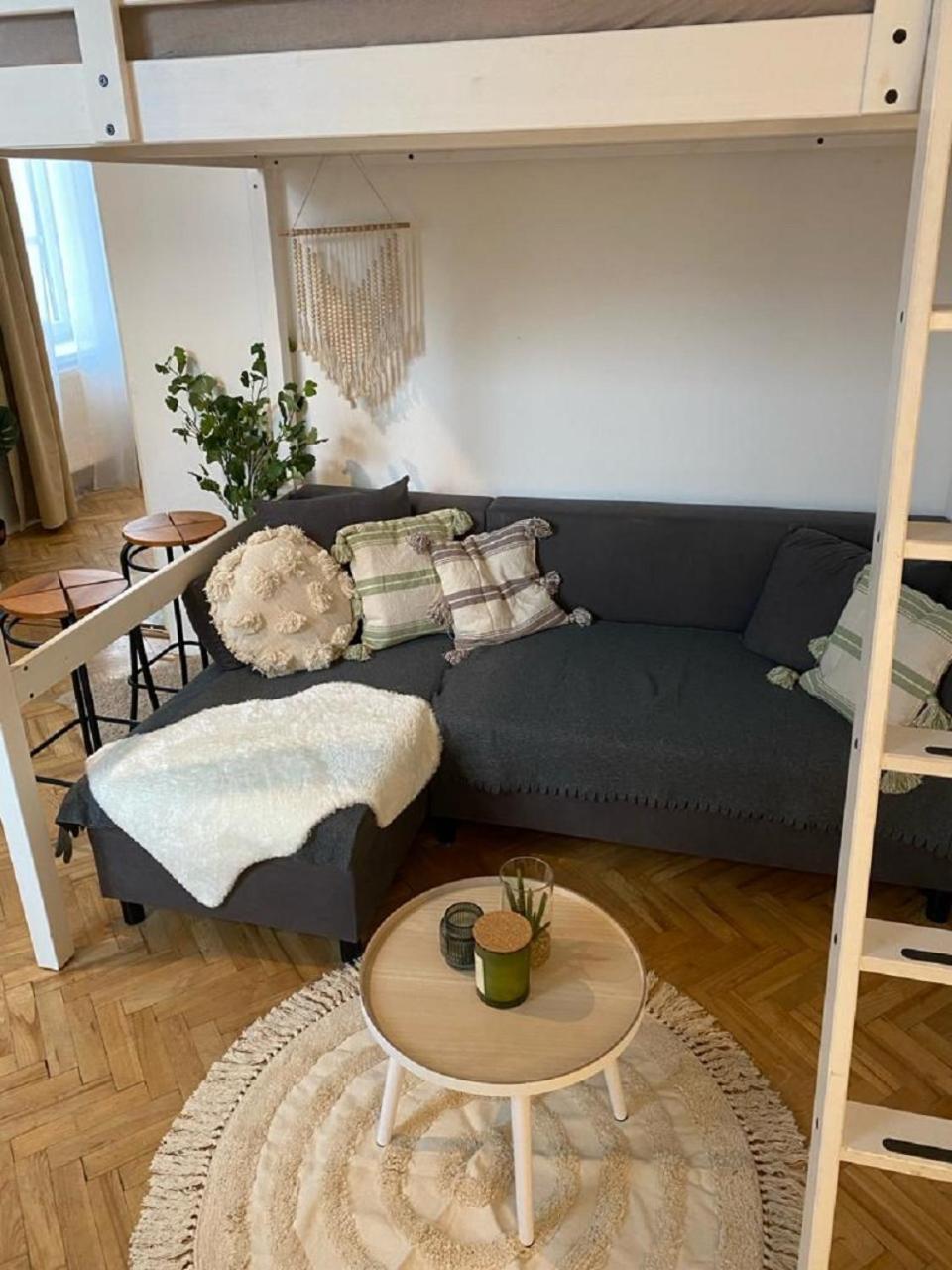 Apartment Cecil - Old Town Bratysława Zewnętrze zdjęcie